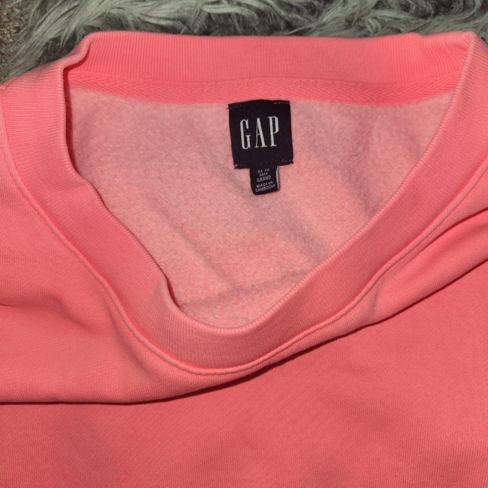 NWOT GAP VintageSoft Wedge Crewneck Sweatshirt in Sassy Pink - Picture 3 of 5